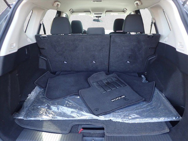 Used 2024 Nissan Rogue S AWD/4WD image 8