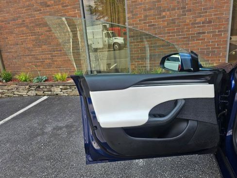 Used 2023 Tesla Model S Plaid AWD/4WD image 35