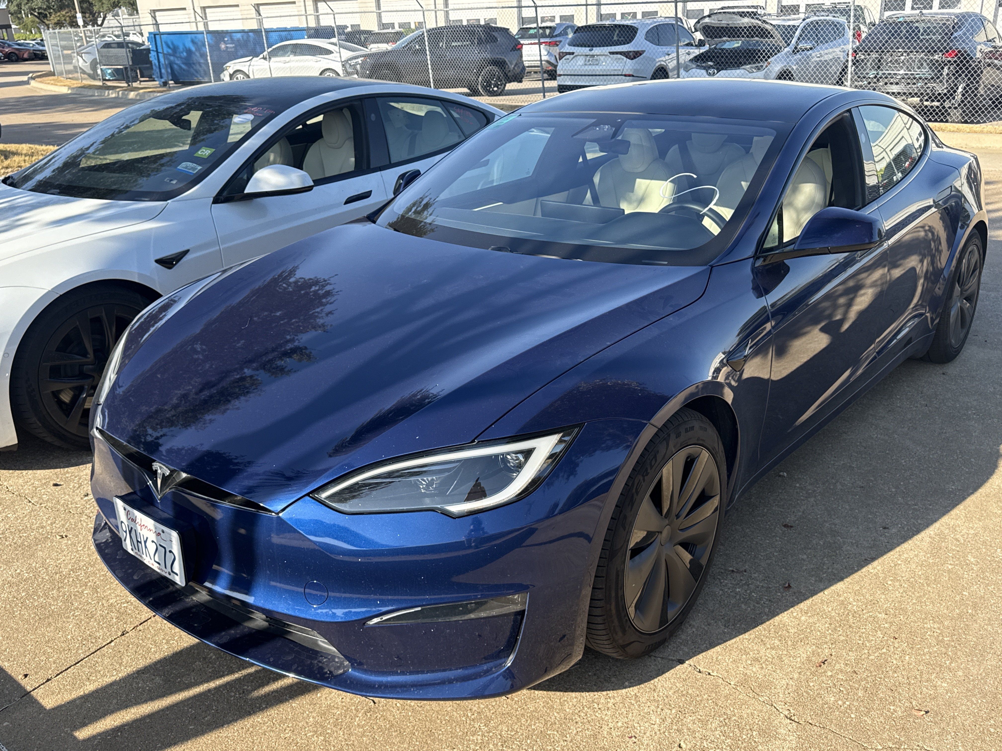 Used 2023 Tesla Model S Standard Range AWD/4WD image 1