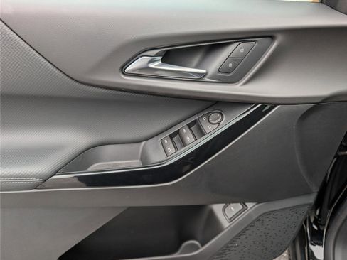 New 2026 Chevrolet Equinox LT w/ Convenience Package II image 15