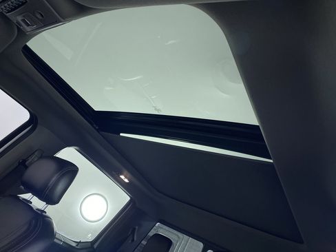 Used 2020 Ford F250 Lariat w/ Lariat Ultimate Package image 11