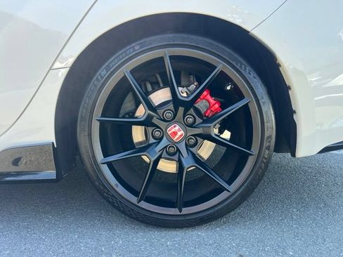 Used 2023 Honda Civic Type R image 10