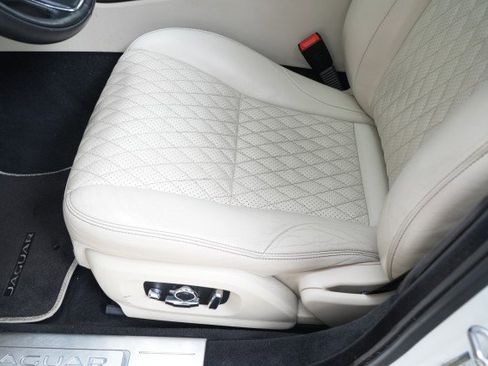 Used 2016 Jaguar XJ L Portfolio image 27