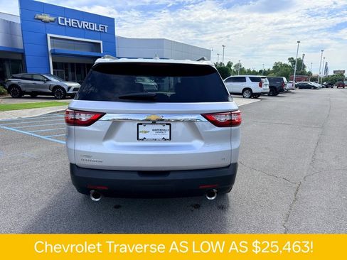 Used 2020 Chevrolet Traverse LT FWD image 5