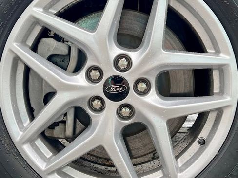 Used 2024 Ford Edge SEL image 13