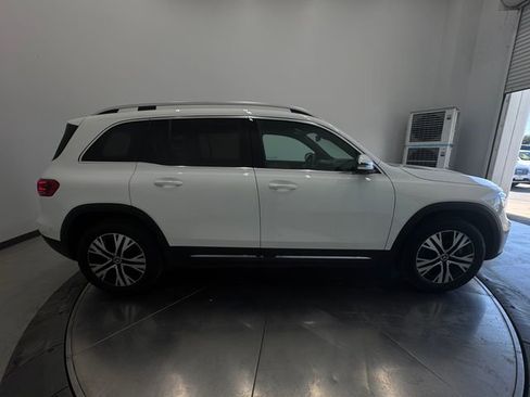 Used 2026 Mercedes-Benz GLB 250 image 14