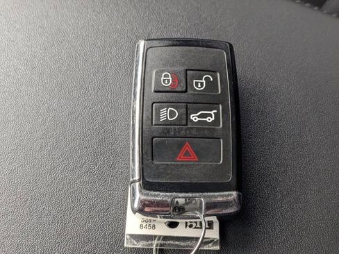 Certified 2023 Land Rover Range Rover First Edition image 26