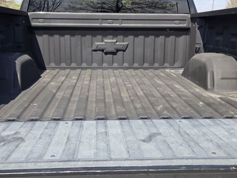 Used 2019 Chevrolet Silverado 1500 Custom Trail Boss w/ Custom Convenience Package image 10