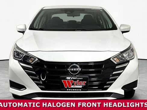 Certified 2023 Nissan Versa SV FWD image 2