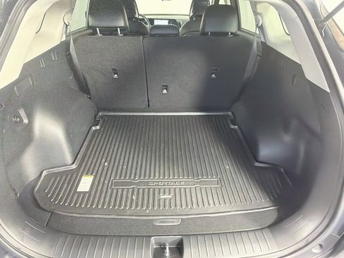 Used 2024 Kia Sportage EX FWD image 28
