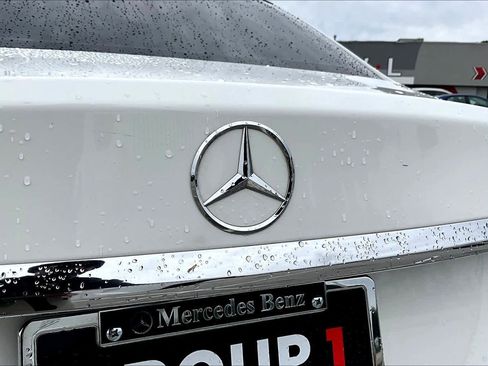 Certified 2017 Mercedes-Benz C 300 4MATIC Sedan image 31