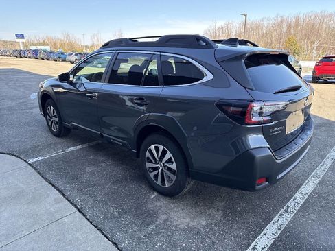 Certified 2025 Subaru Outback Premium w/ Popular Package #1A image 5
