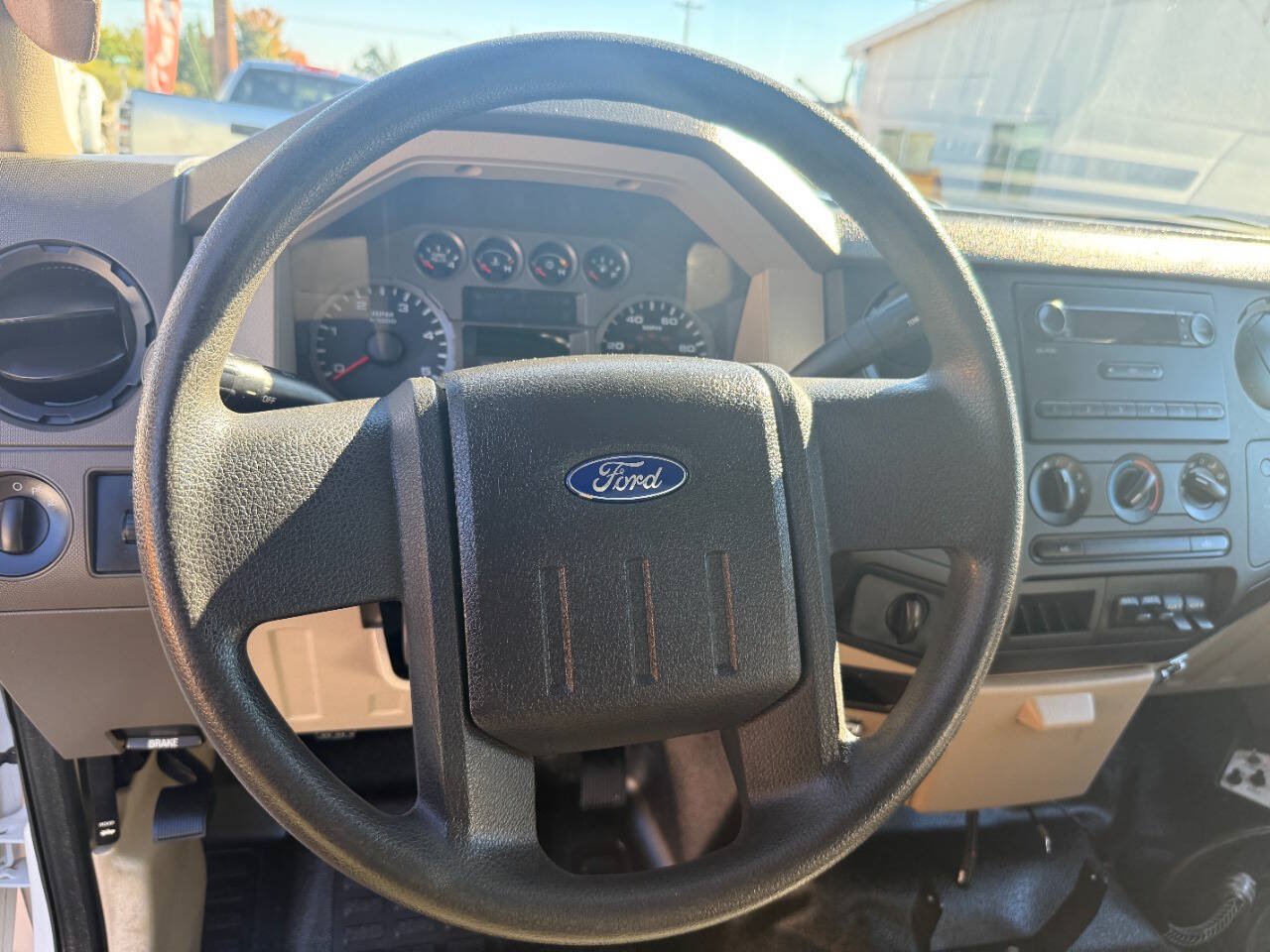 Used 2010 Ford F550 2WD Regular Cab Super Duty image 30