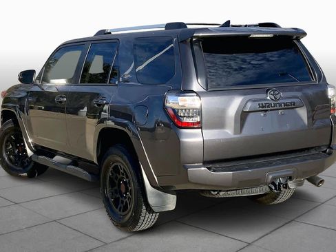 Used 2022 Toyota 4Runner SR5 Premium image 10