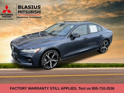 Used 2025 Volvo S60 B5 Core image 3