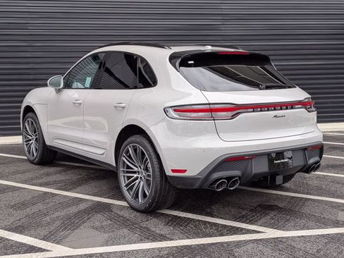 Certified 2026 Porsche Macan AWD/4WD image 3