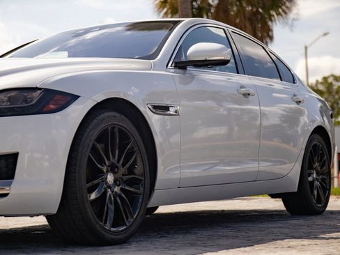Used 2018 Jaguar XF Portfolio AWD/4WD image 8