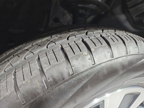 Certified 2025 Subaru Outback Limited image 30