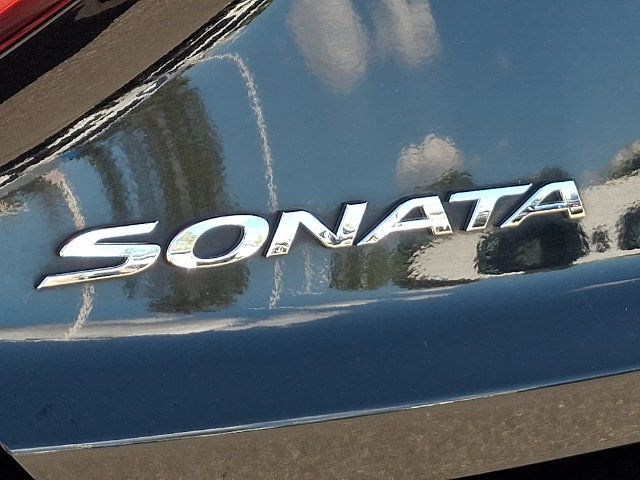 Used 2015 Hyundai Sonata Limited FWD image 32