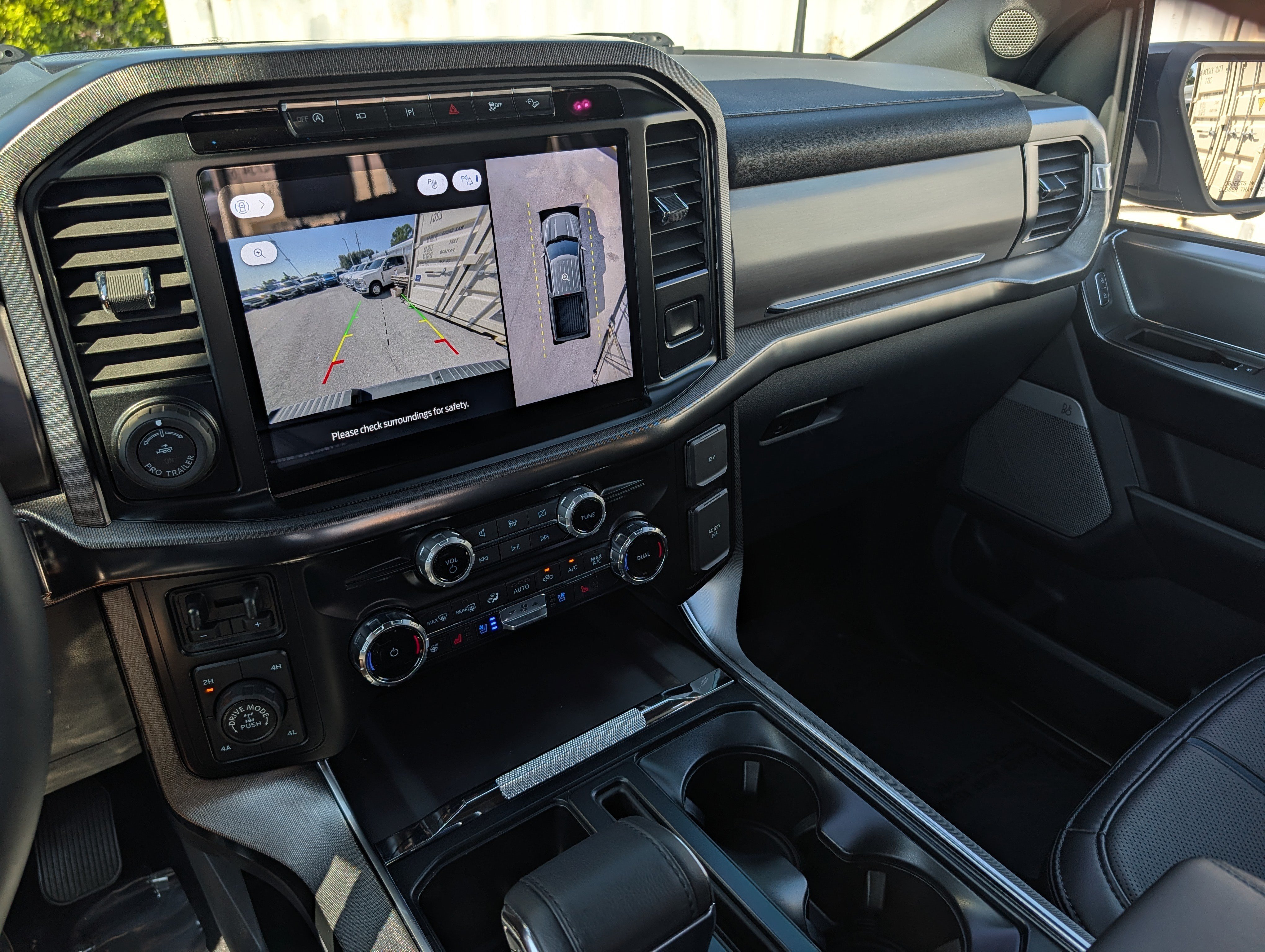 Used 2024 Ford F150 Platinum w/ FX4 Off-Road Package AWD/4WD image 56