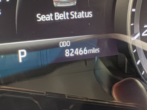 Used 2021 Toyota Highlander XLE AWD/4WD image 18