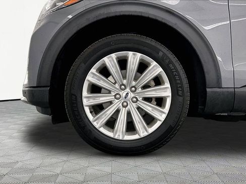Certified 2025 Ford Explorer Platinum w/ LUX Leather Package AWD/4WD image 9