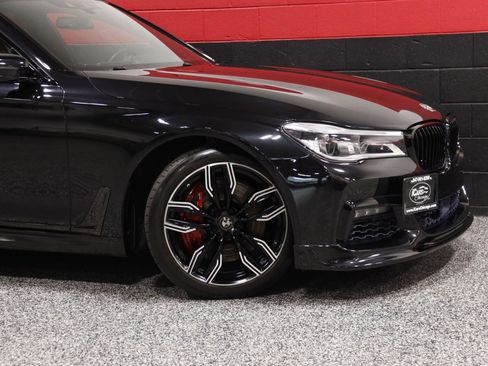 Used 2018 BMW 750i xDrive AWD/4WD image 3