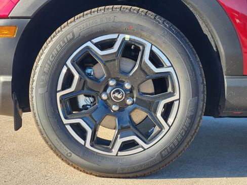 New 2025 Ford Bronco Sport Outer Banks w/ Outer Banks Tech Package+ AWD/4WD image 11