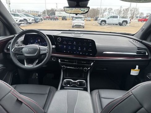 Used 2025 Chevrolet Traverse Z71 w/ Enhanced Driving Package image 54