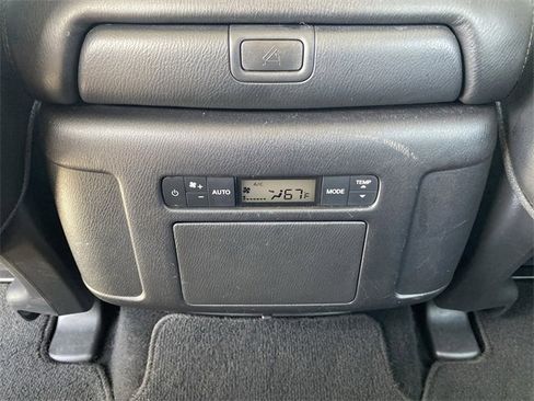 Used 2023 Nissan Armada SL w/ Captain's Chairs Package image 16