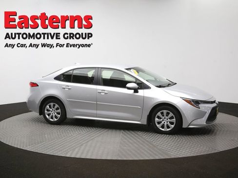 Used 2022 Toyota Corolla LE FWD image 45