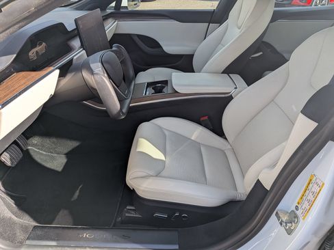 Used 2022 Tesla Model S AWD/4WD image 19