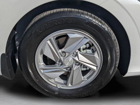 New 2026 Hyundai Elantra SE FWD image 28