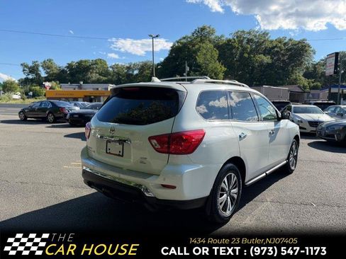 Used 2020 Nissan Pathfinder SL AWD/4WD image 8