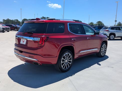 Used 2022 GMC Acadia Denali w/ Denali Ultimate Package FWD image 5