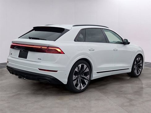 New 2026 Audi Q8 Premium Plus image 3