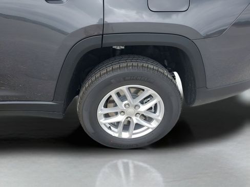 New 2025 Jeep Grand Cherokee L Laredo image 20