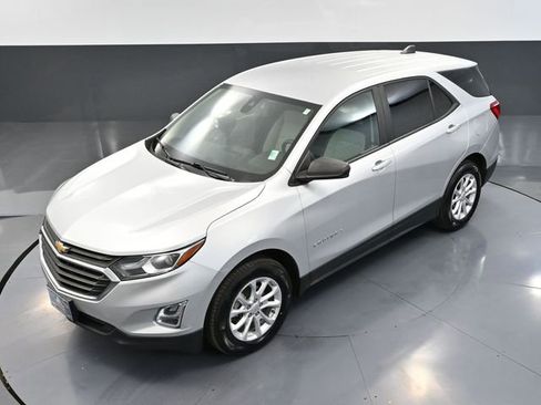 Used 2021 Chevrolet Equinox LS w/ LS Convenience Package image 54