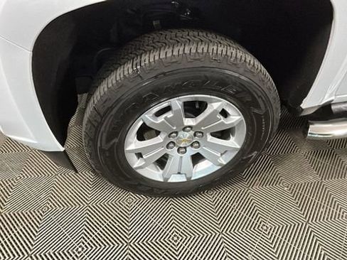 Used 2022 Chevrolet Colorado LT RWD image 10