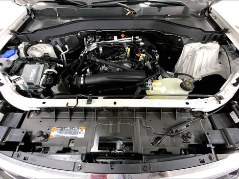 New 2025 Ford Explorer Active image 15