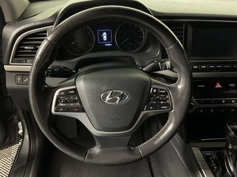 Used 2017 Hyundai Elantra Value Edition FWD image 25