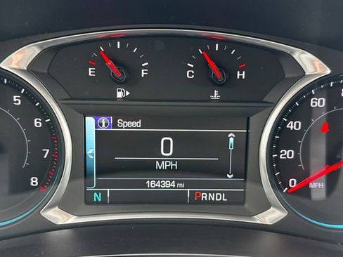 Used 2018 Chevrolet Malibu LT image 17