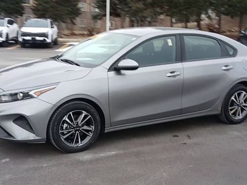 Certified 2024 Kia Forte LXS image 7