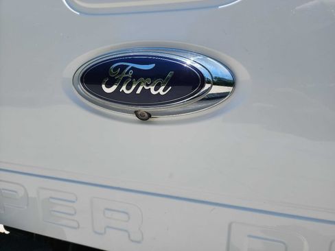 Used 2015 Ford F250 XL w/ Power Equipment Group RWD image 8