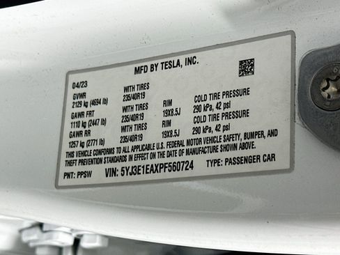 Used 2023 Tesla Model 3 Standard Range RWD image 12