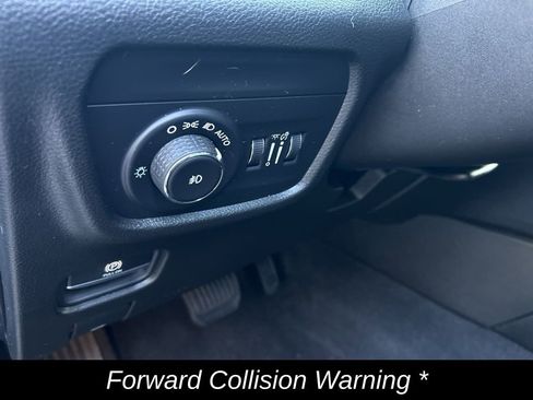 Used 2021 Jeep Grand Cherokee L Limited image 15