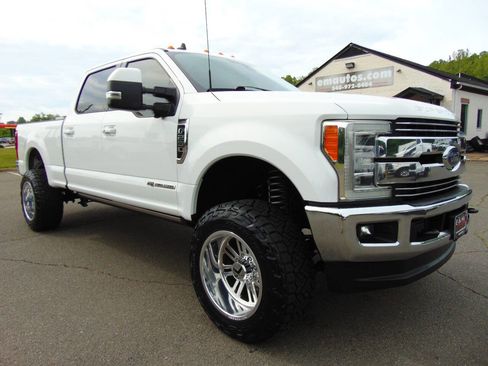 Used 2019 Ford F250 Lariat w/ Lariat Ultimate Package AWD/4WD image 73