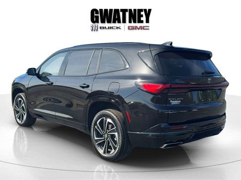 Used 2025 Buick Enclave Sport Touring w/ Power Package image 5