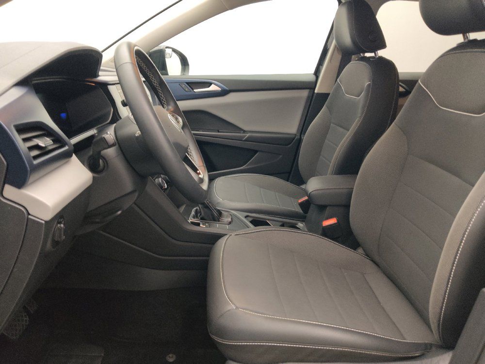 Used 2023 Volkswagen Taos SE FWD image 17