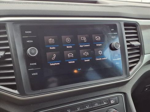 Used 2020 Volkswagen Atlas SE w/ Panoramic Sunroof Package FWD image 5